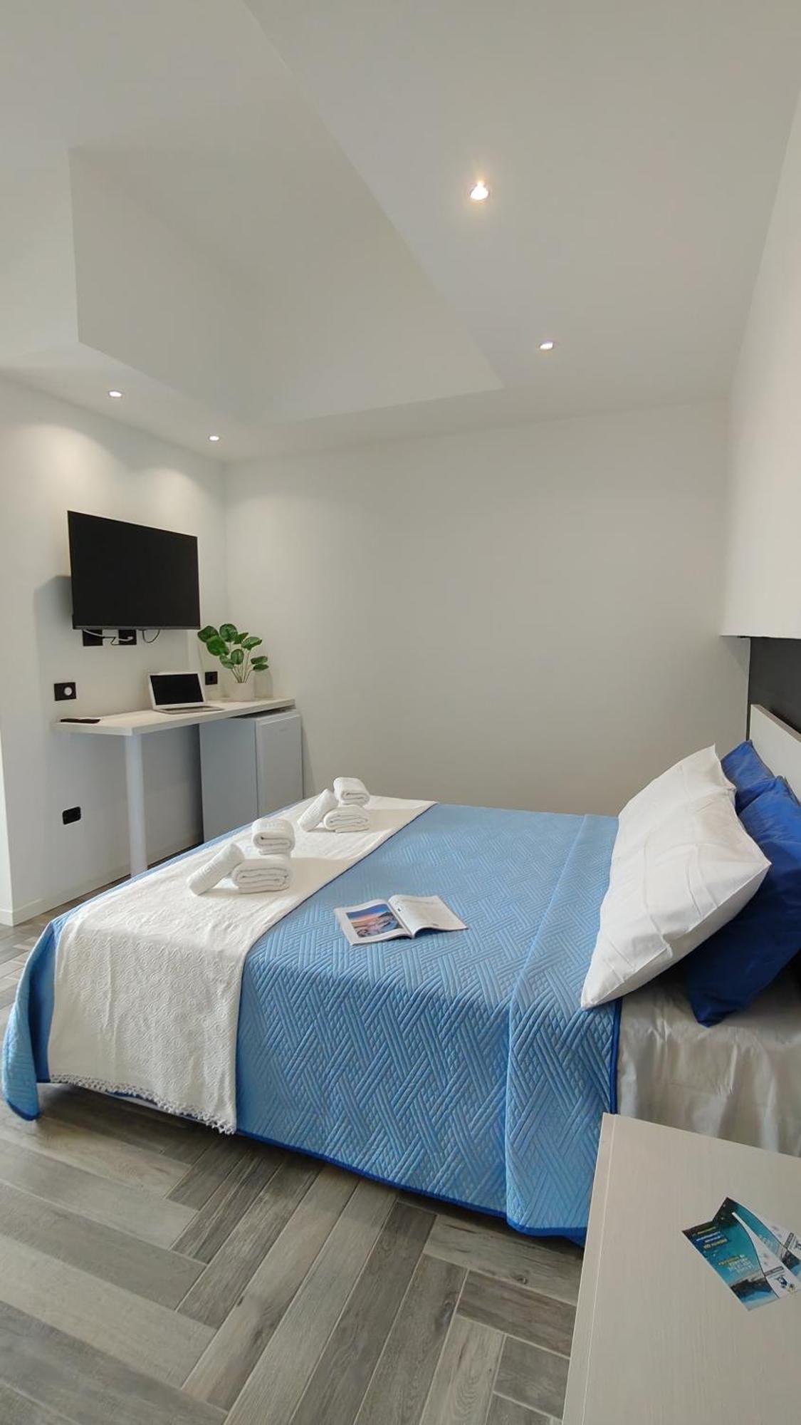 Stanza Idromassaggio 2 Hotel Quartu SantʼElena Kültér fotó